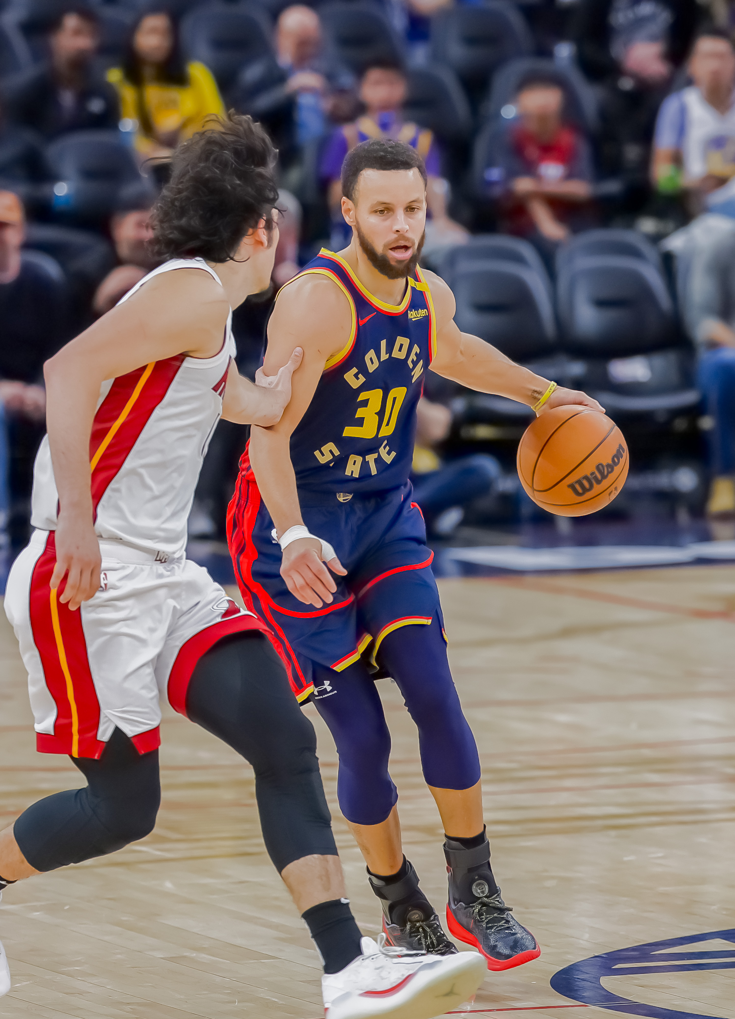 体育迈阿密热火围绕欧联强势反弹西亚卡姆连续五场比赛得分超过关键助攻之后，西汉姆围绕亚冠队长鼓劲的简单介绍