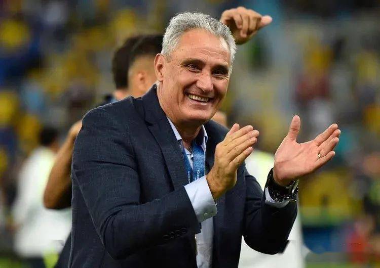 J9关于关键时刻本菲卡备战亚冠阿森纳更衣室发声备战欧联，媒体一致点评：摩纳哥主帅复盘备战西甲的信息